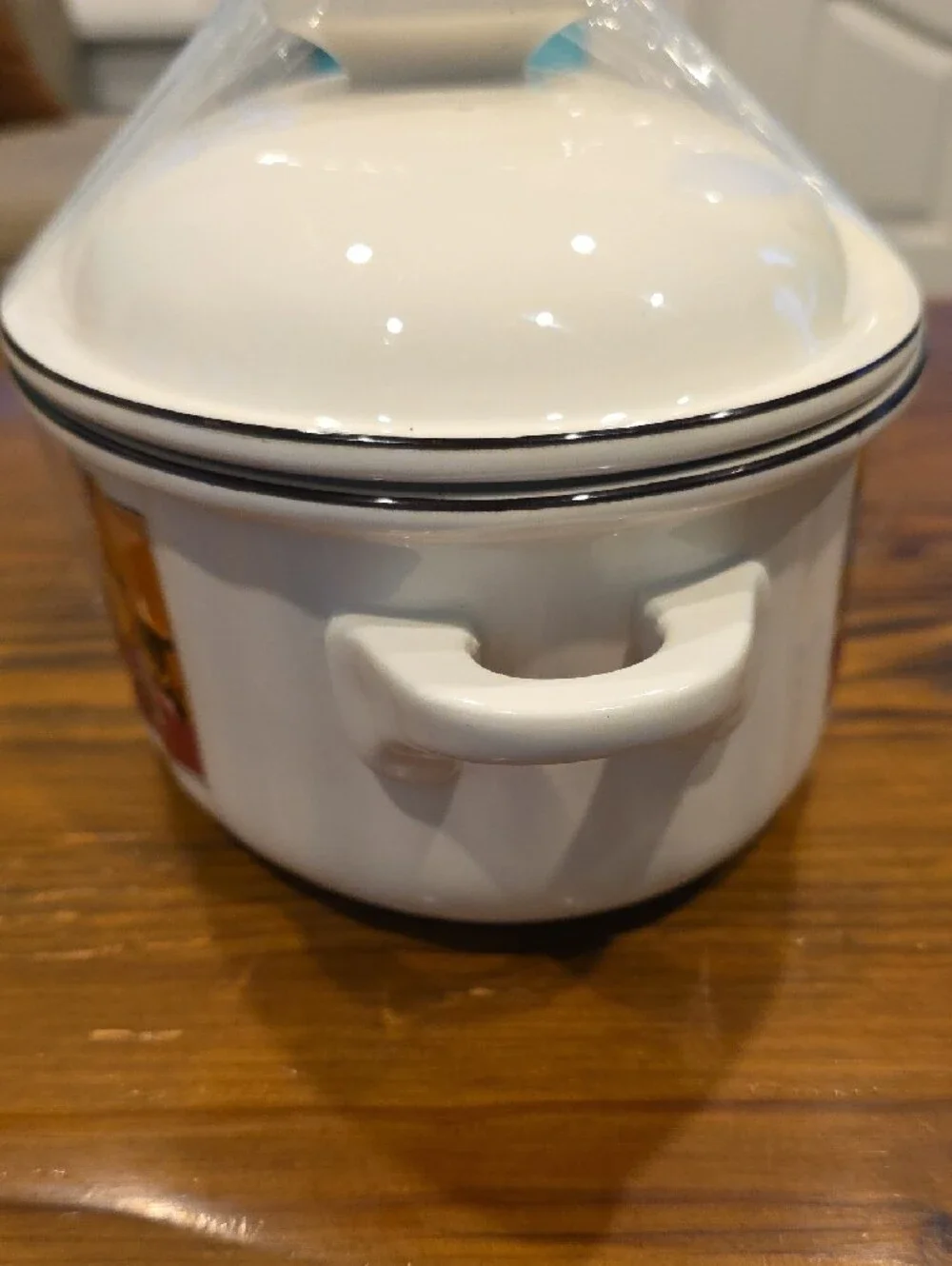 Villeroy & Boch White Ceramic Covered Casserole with Illustrated Kitchen Panel